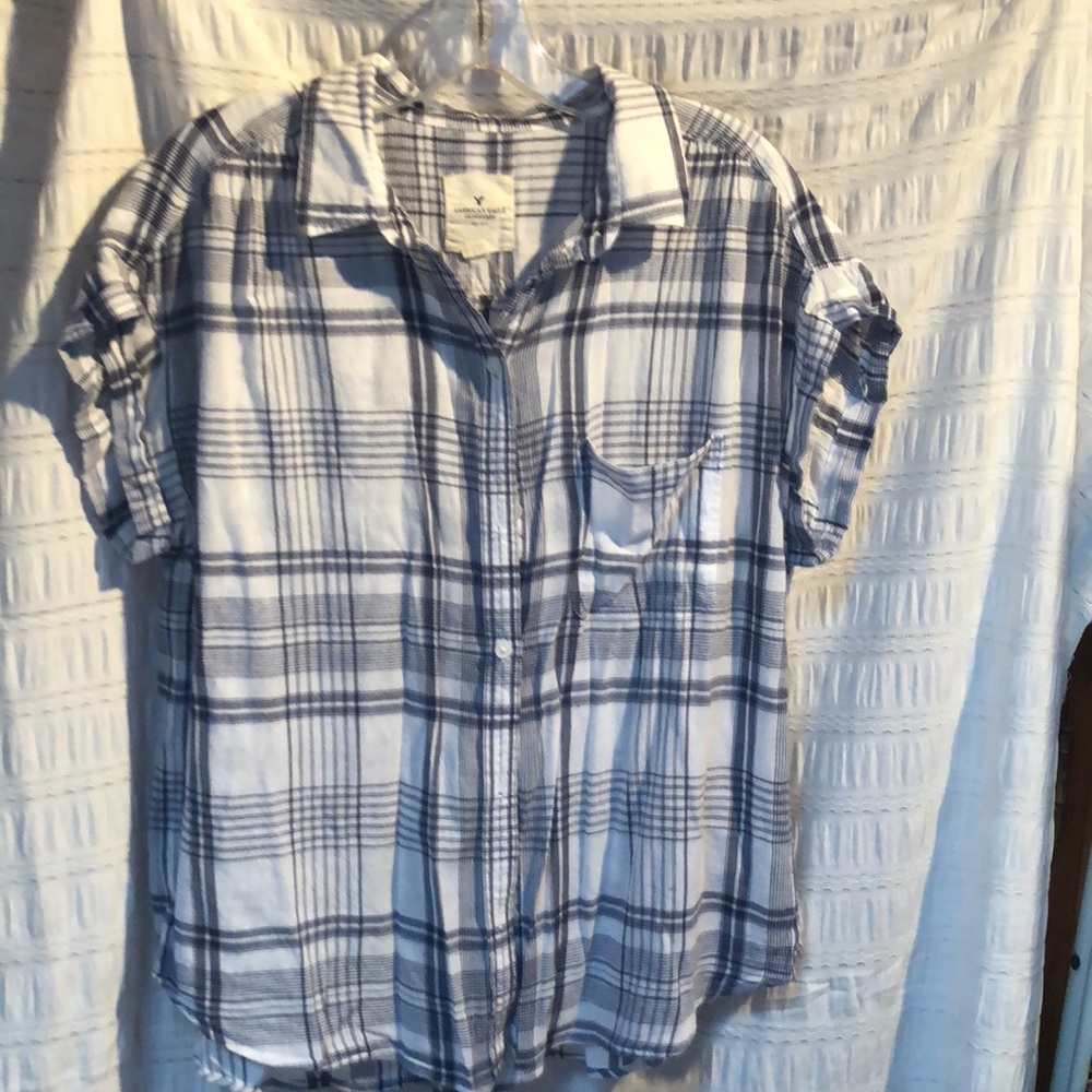 SALE 😊American Eagle Outfitters Plaid Top